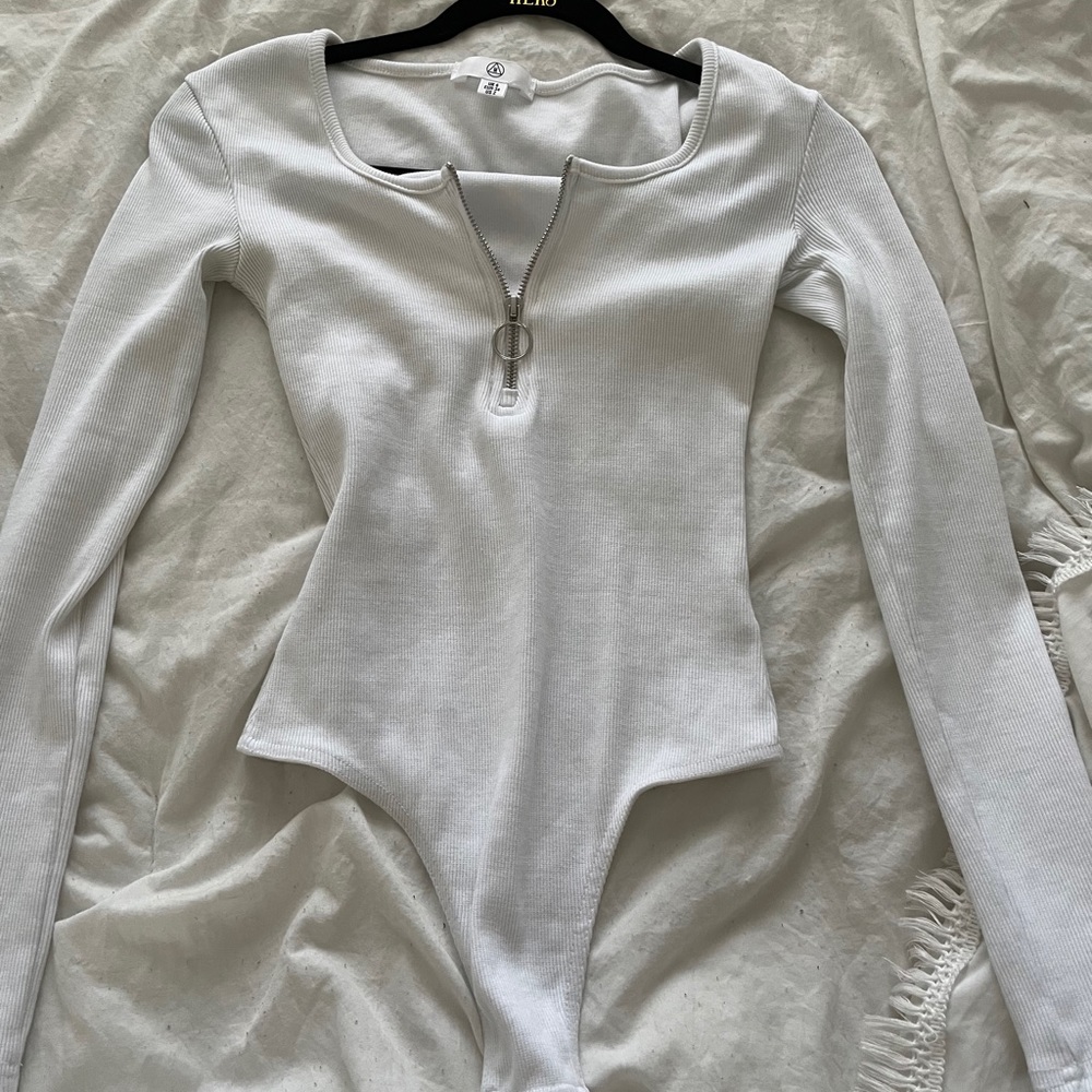 MISSGUIDED Quarter zip bodysuit